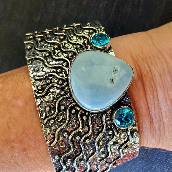 New Owyhee Opal and Blue Topaz 925 Silver Cuff Bracelet. - Picture 11 of 16